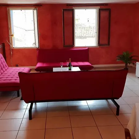 Les Barons De Guers بيت للعطل Castelnau-de-Guers